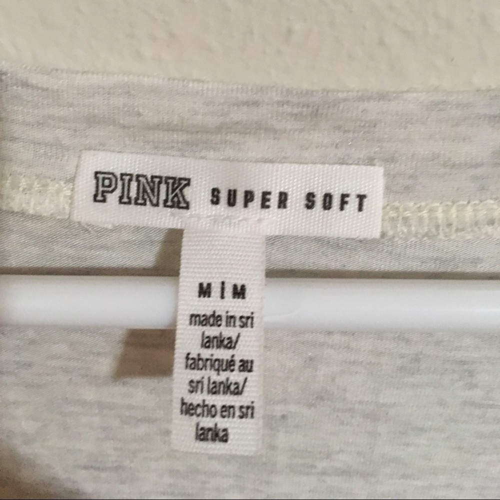 ❌SOLD❌PINK VS crossneck tee - Picture 3 of 4